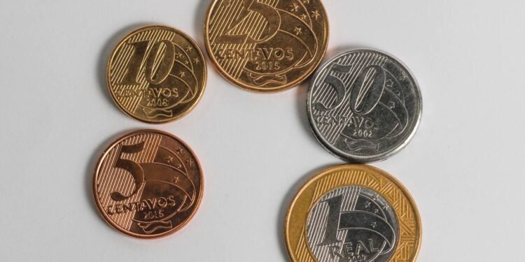 A moeda de 50 centavos mudou de espessura por um motivo, mas poucas pessoas sabem, veja o que aconteceu