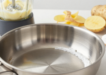 Bater casca de batata com bicarbonato no liquidificador: por que é recomendado?