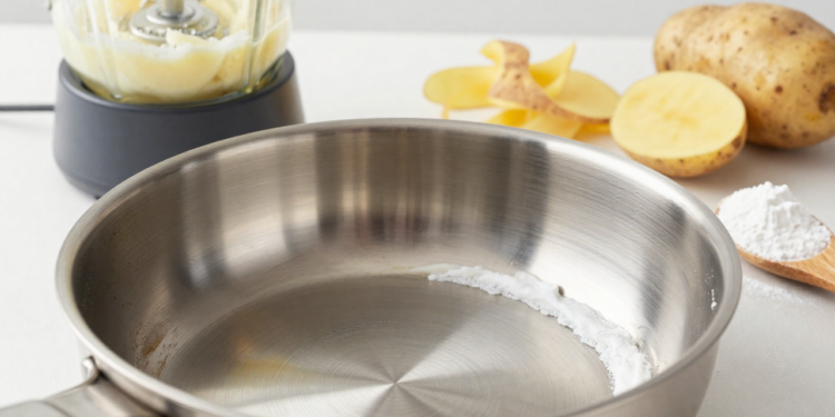 Bater casca de batata com bicarbonato no liquidificador: por que é recomendado?