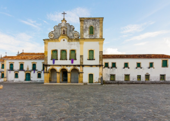 Fundada em 1590, a 4ª cidade mais antiga do Brasil conquista turistas com uma autêntica viagem no tempo