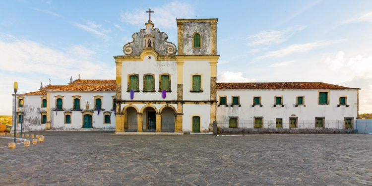 Fundada em 1590, a 4ª cidade mais antiga do Brasil conquista turistas com uma autêntica viagem no tempo