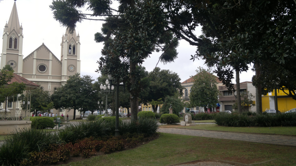 As 3 melhores cidades perto de Curitiba para viver com qualidade de vida e sossego