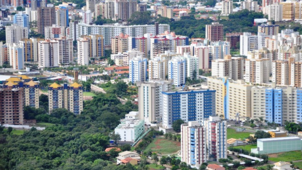 A cidade dos parques aquáticos está atraindo milhões com suas águas termais