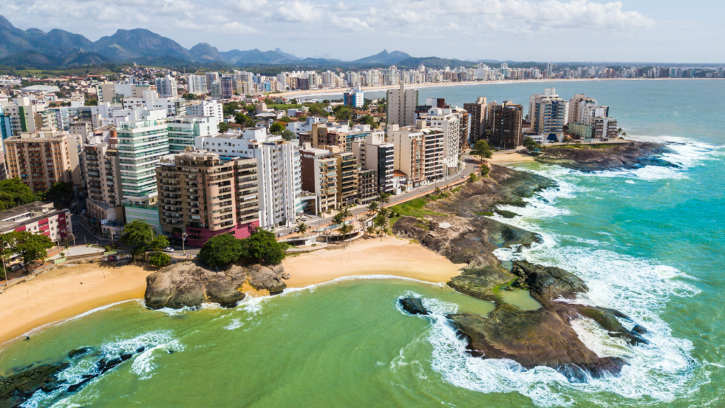 Os 3 melhores destinos perto de Vitória para uma escapada inesquecível