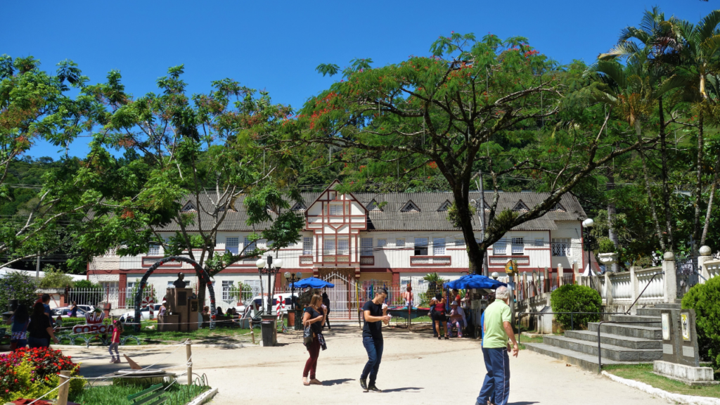 Os 3 melhores destinos perto de Vitória para uma escapada inesquecível