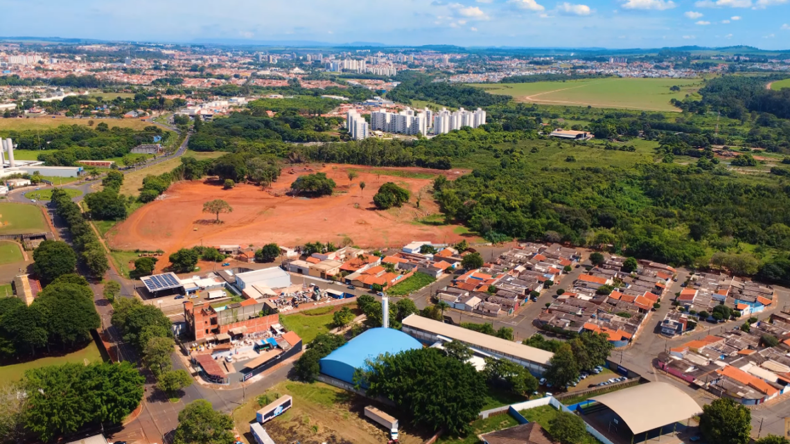 Uma incrível cidade das árvores é líder em sustentabilidade e ...