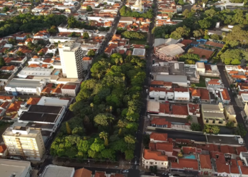 Essa cidade é a capital do calçado e da saúde sendo uma das que mais crescem em São Paulo por brilhar os olhos de quem busca morar bem e prosperar