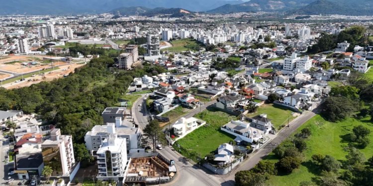 Essa cidade é o equilíbrio perfeito entre praias paradisíacas e qualidade de vida confortável