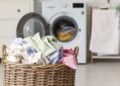 Lavar roupas com água quente elimina mais bactérias