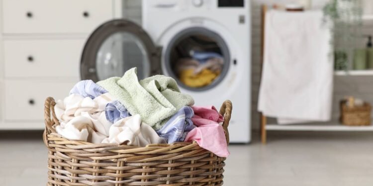 Lavagem de roupa - Créditos: depositphotos.com / serezniy
