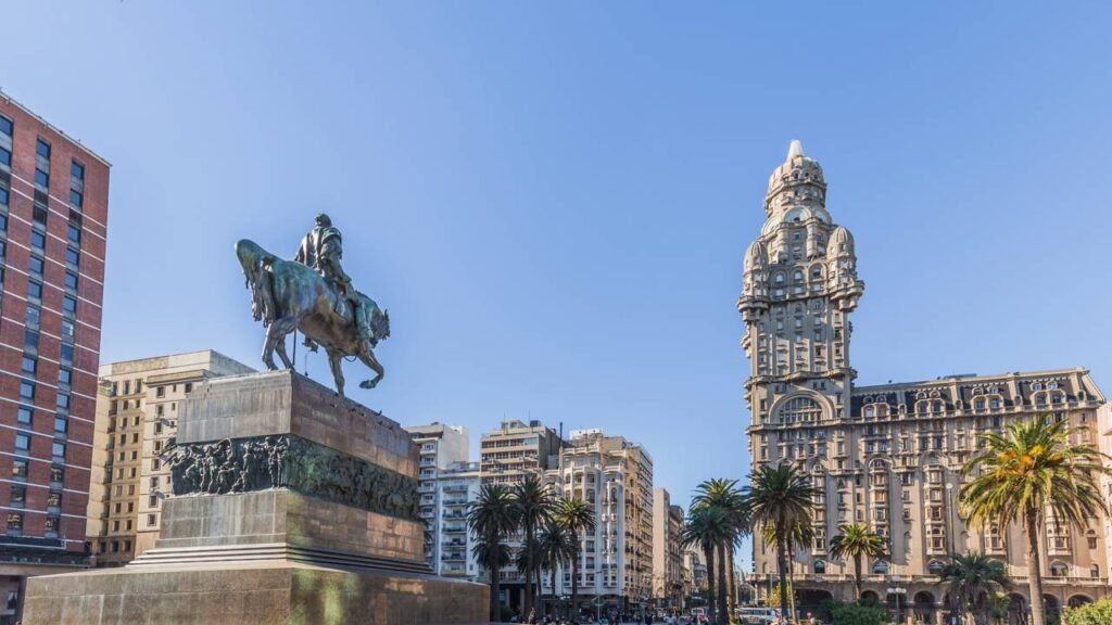 A capital a apenas 6 horas de Brasília que se destaca como uma das melhores da América Latina para viver