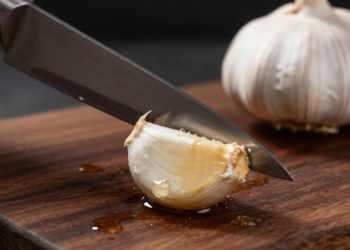 O alimento natural que ganhou fama por agir como antibiótico do dia a dia