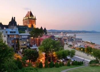 Uma cidade a 3.400 metros de altitude chama atenção pela fama do império inca e fica a apenas 4 horas de Macchu Picchu