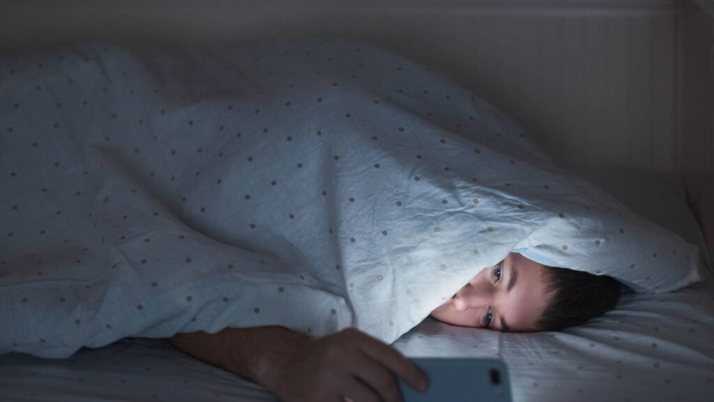 O que acontece quando você não pega o celular por 20 minutos ao acordar?