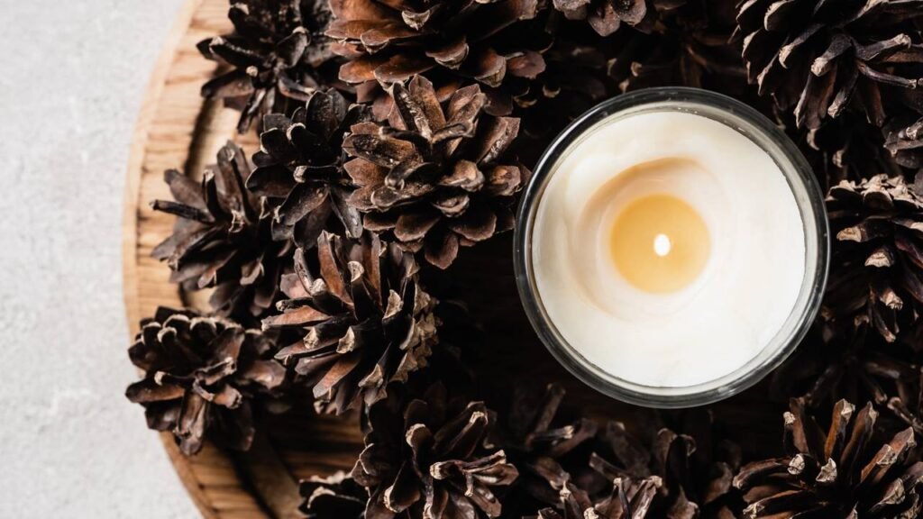 O que acontece quando você acende uma vela com canela na sua casa