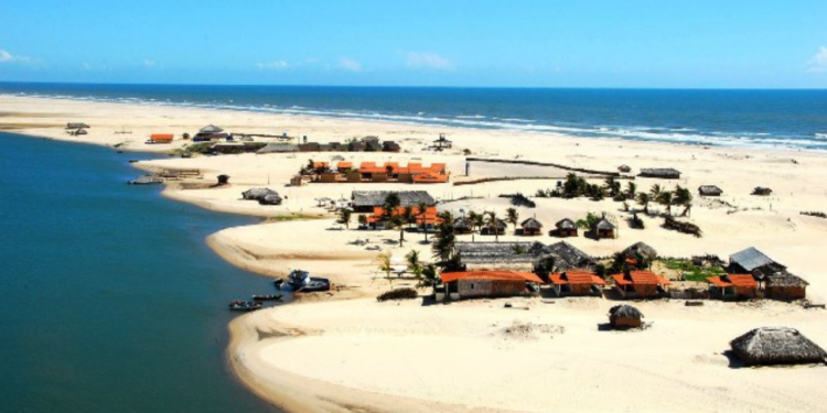 O deserto de água doce e areias brancas no Brasil que conquista quem busca um paraíso diferente