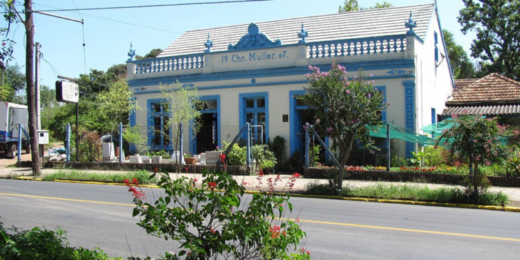 A cidade das flores pouco visitada na Serra Gaúcha que encanta com influência japonesa e alemã