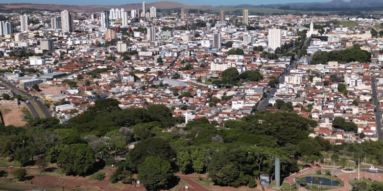 A cidade do interior de Minas pouco comentada que surpreende com conforto e tranquilidade diária