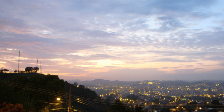 A "Cidade do Aço" no Rio de Janeiro conquista visitantes com sua prosperidade e eficiência