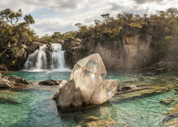 Esse paraíso místico no Brasil tem o maior cristal de quartzo do planeta e atraí viajantes do mundo todo para renovar as energias