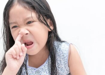 O que significa enfiar os dedos no nariz, segundo a psicologia