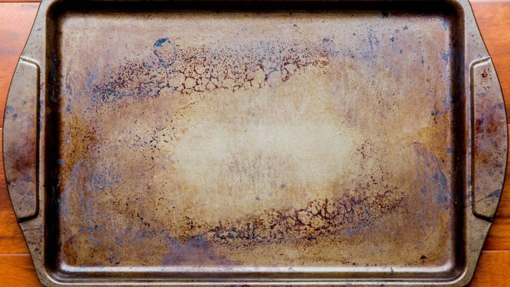 Frigideira preta após o uso pode ser mais comum do que você imagina, veja o motivo e como resolver