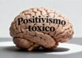 O que é o “positivismo tóxico” que afeta a sua saúde mental e você nem percebe