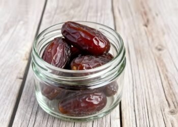 O fruto doce que ajuda a proteger o corpo, melhora a digestão e combate inflamações naturais