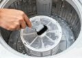 Uma maneira simples de limpar o filtro da máquina de lavar