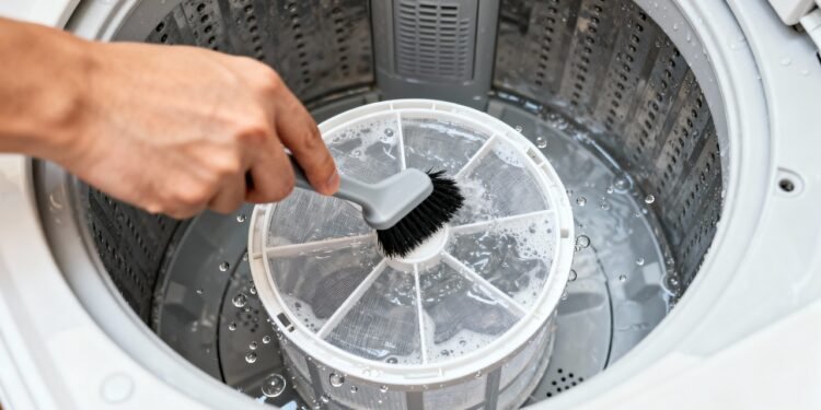 Uma maneira simples de limpar o filtro da máquina de lavar
