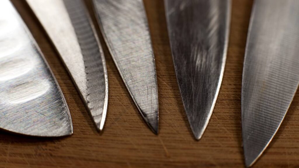 O coletivo de faca existe e quase ninguém acerta o nome certo