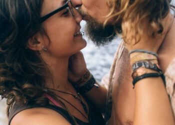 Poucos sabem por que o cheiro da pessoa amada muda quando estamos apaixonados