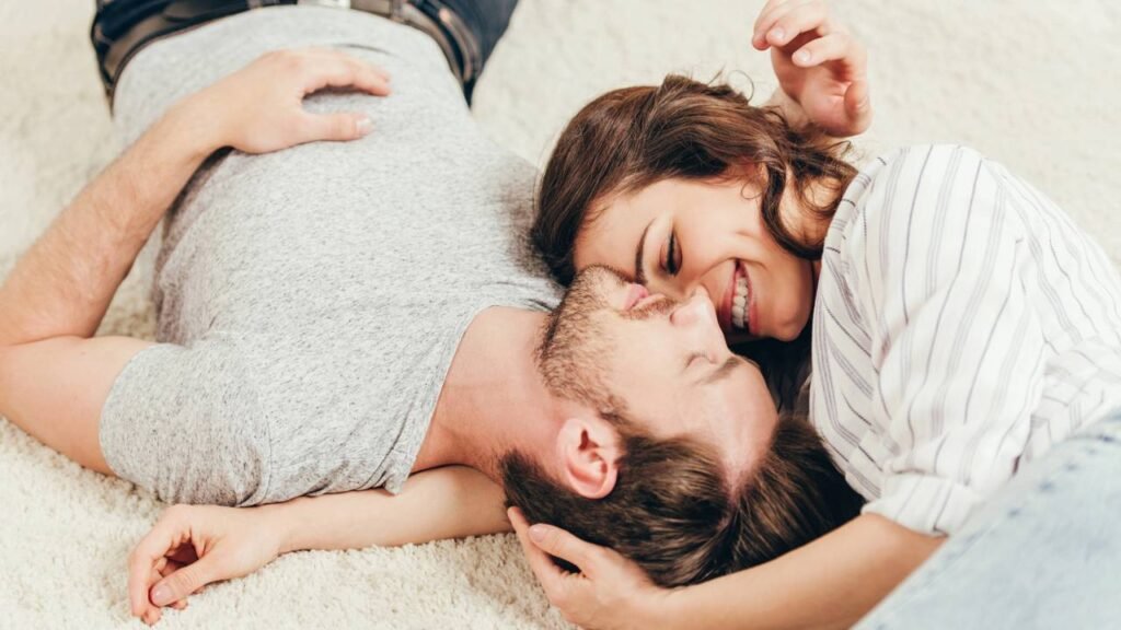 Poucos sabem por que o cheiro da pessoa amada muda quando estamos apaixonados