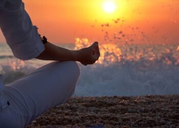 Por que a meditação ganhou tanto espaço entre práticas de saúde e bem-estar?