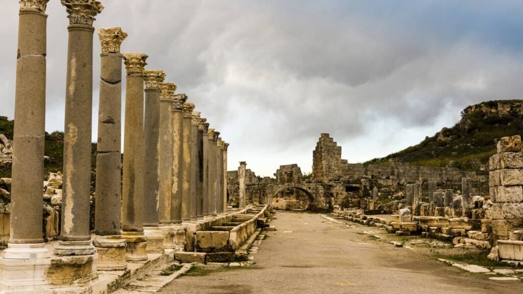 Por que chamamos alguém de narcisista e o que mostra a mitologia grega por trás da psicologia moderna