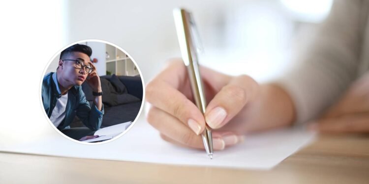 A palavra que todo mundo escreve com acento, mas que nunca teve um