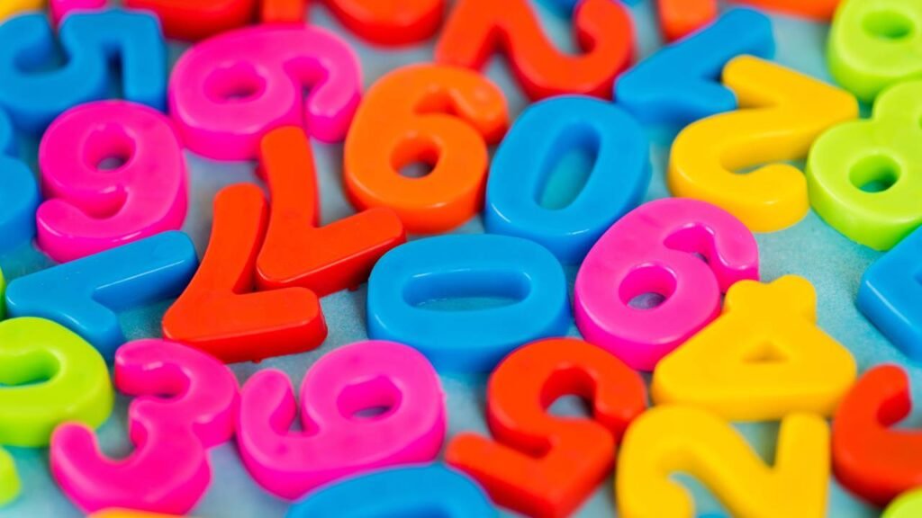 Catorze ou quatorze? Qual forma está correta de acordo com a língua portuguesa