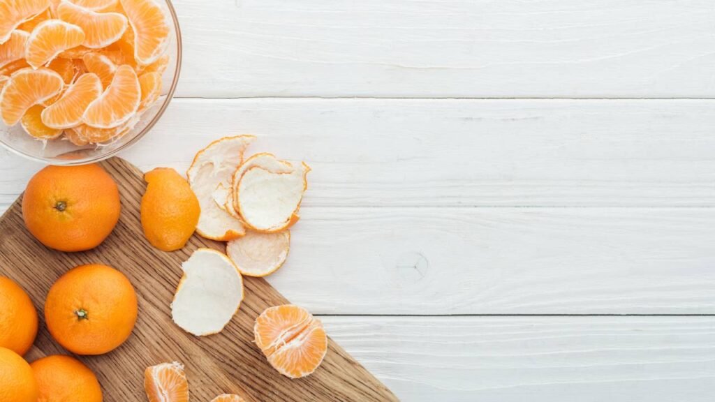 Poucos sabem por que recomendam colocar cascas de laranja no canto da casa