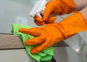 Por que pessoas recomendam misturar canela e vinagre e para que essa combinação serve