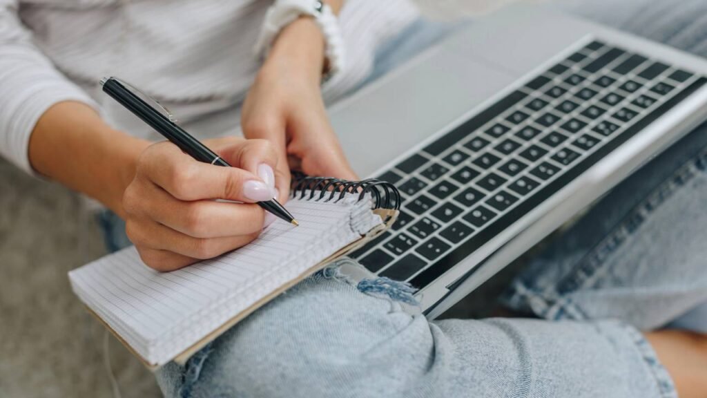 Por que a gente fala ‘entre eu e você’ mesmo sabendo que o certo é outro