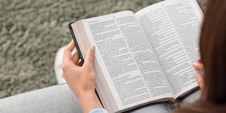 O que acontece no cérebro quando você lê em silêncio e por que isso é tão poderoso?