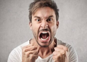 O que fazer para evitar surtos de raiva e manter o controle emocional?