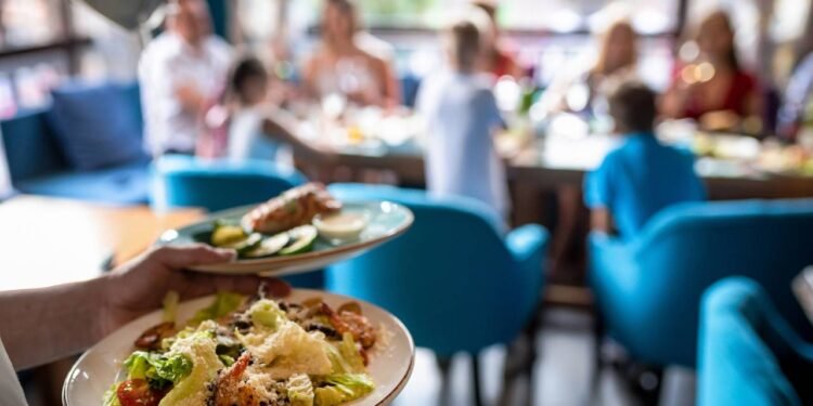 O crescimento da culinária latina expõe um público mais amplo a essa prática, e pessoas de outras origens passam a ouvir - Créditos: depositphotos.com / Reject169