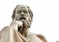 A filosofia socrática está conquistando quem busca mais que respostas rápidas