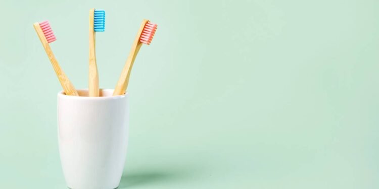 Você pode estar deixando sua escova exposta a riscos sem perceber com esse hábito do dia a dia