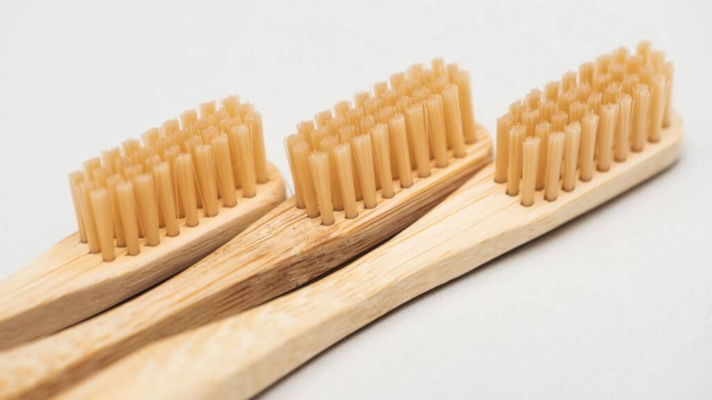 Você pode estar deixando sua escova exposta a riscos sem perceber com esse hábito do dia a dia