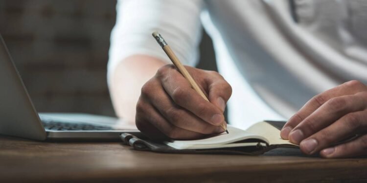 O que significa “Virtus in media stat”, a frase que ensina o valor do equilíbrio