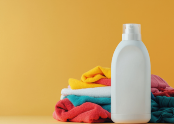 5 erros que fazem o sabão render menos na lavanderia