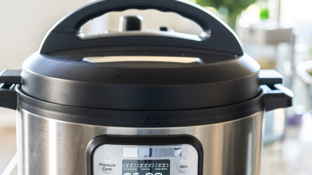 Poucos sabem que o uso errado da panela elétrica pode dobrar o gasto de energia