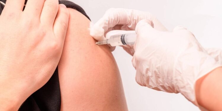 Coqueluche - Créditos: depositphotos.com / NIKO_Cingaryuk